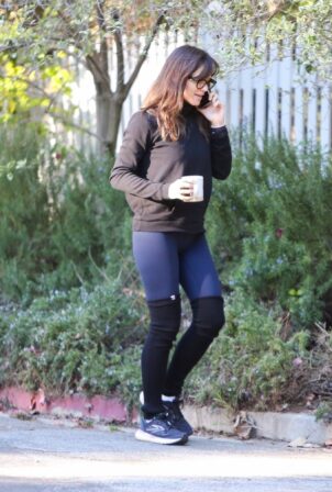 Jennifer Garner - takes a phone call while out on a morning walk in Brentwood