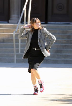 Jennifer Garner - With Emma Myers filming 'Family Leave' in Los Angeles