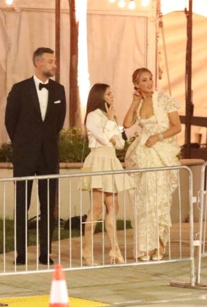Jennifer Lawrence - 2024 Vanity Fair Oscar party in Beverly Hills