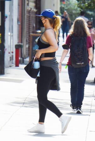 Jennifer Lawrence - Arrives at a gym in New York