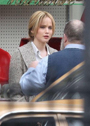 Jennifer Lawrence - Filming ‘Joy’ in Lynn