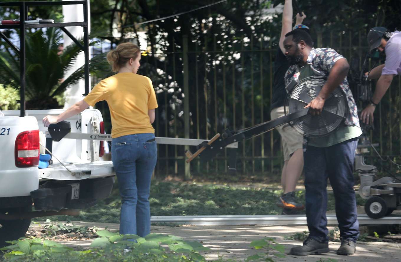 Jennifer Lawrence â€“ Filming scenes for â€˜The Untitled Soldier Projectâ€™ in New Orleans