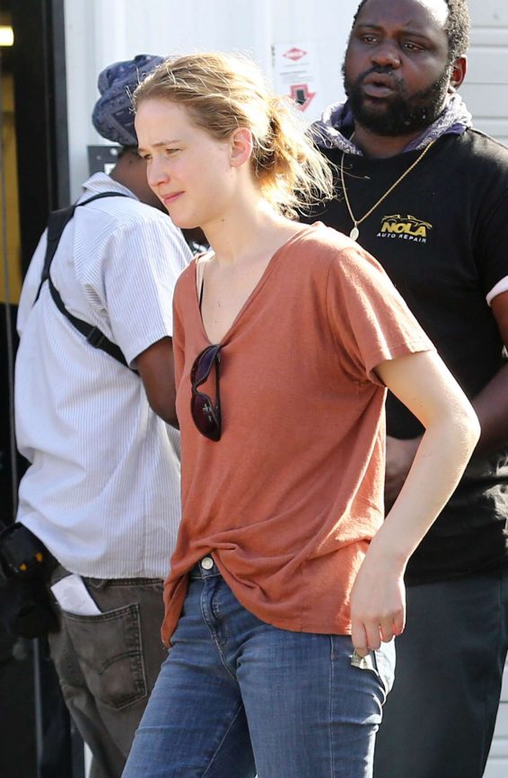 Jennifer Lawrence - Filming Untitled Lila Neugebauer project in New Orleans