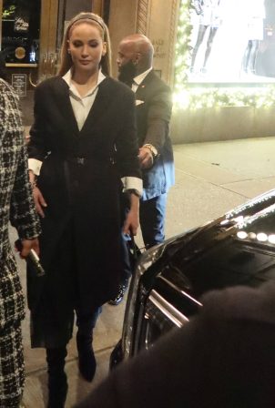 Jennifer Lawrence - Leaving Saks Fifth Avenue In New York City