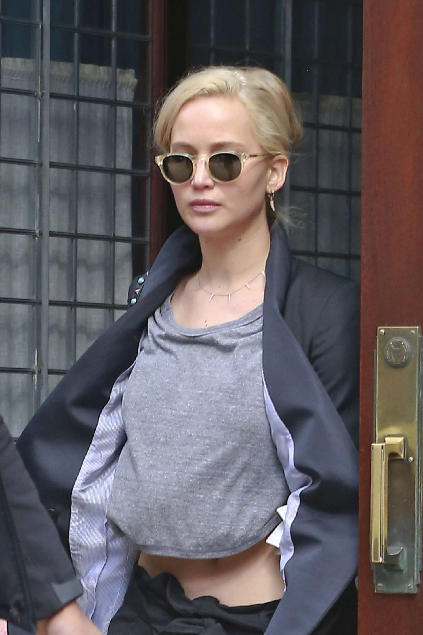 Jennifer Lawrence 2016 : Jennifer Lawrence out and about in NY -02