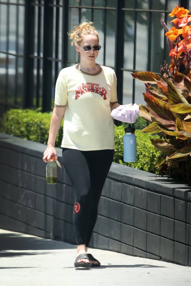 Jennifer Lawrence - Seen after pilates in Century City