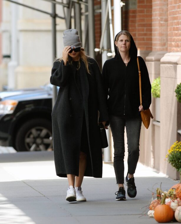 Jennifer Lawrence - Seen on a stroll with a friend in New York City