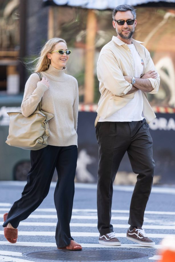 Jennifer Lawrence - With Cooke Maroney step out together in New York City
