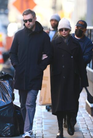 Jennifer Lawrence - With husband Cooke Maroney out and about in New York