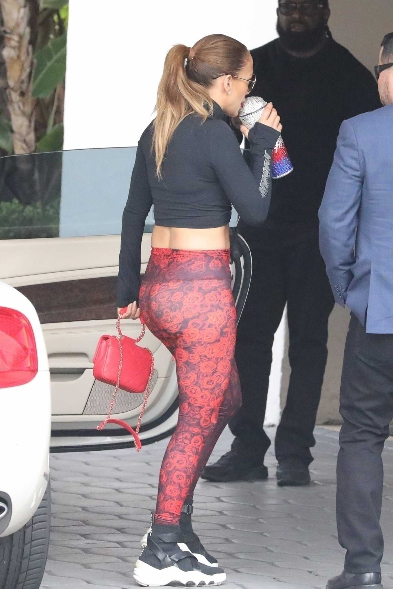 Jennifer Lopez and Alex Rodriguez - Arrives at the gym together in Los Angeles