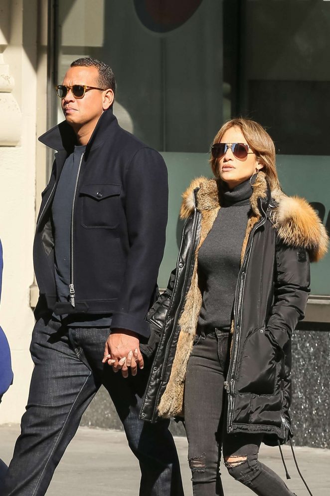 Jennifer Lopez and Alex Rodriguez hand in hand in SoHo