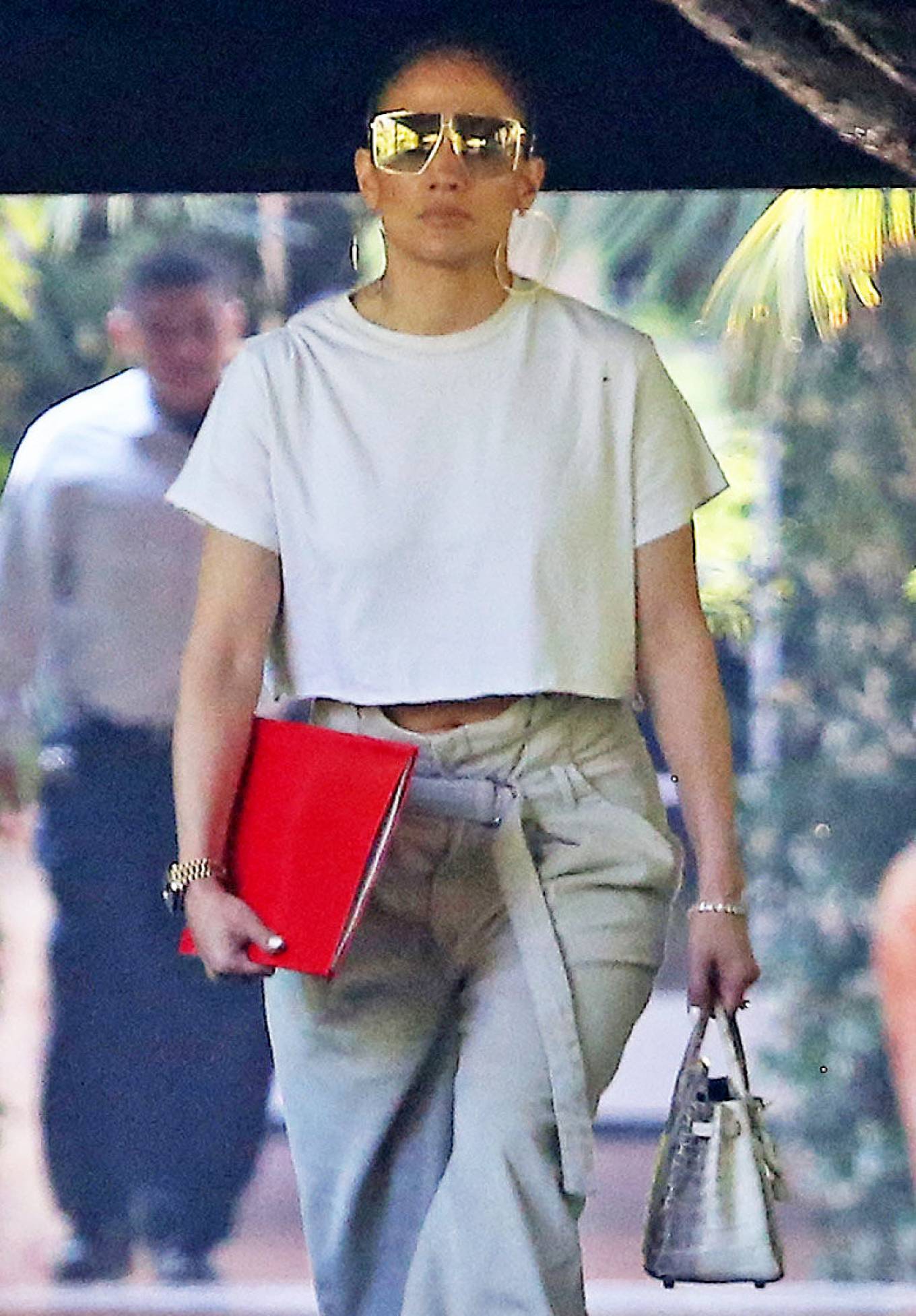 Jennifer Lopez 2022 : Jennifer Lopez – Ariiving at dance studio in Los Angeles-09