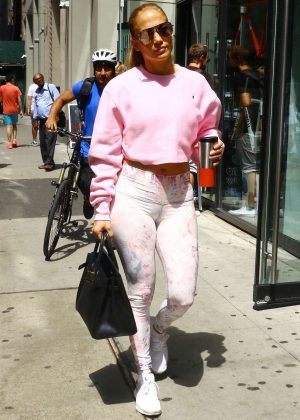 Jennifer Lopez - Heading to rehearsals in New York City