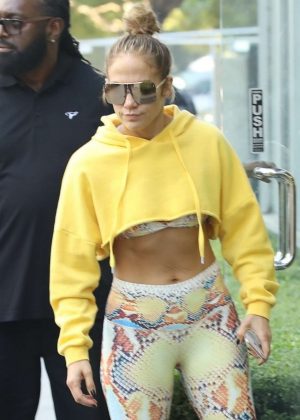 Jennifer Lopez - Heads for her morning workout in Westwood