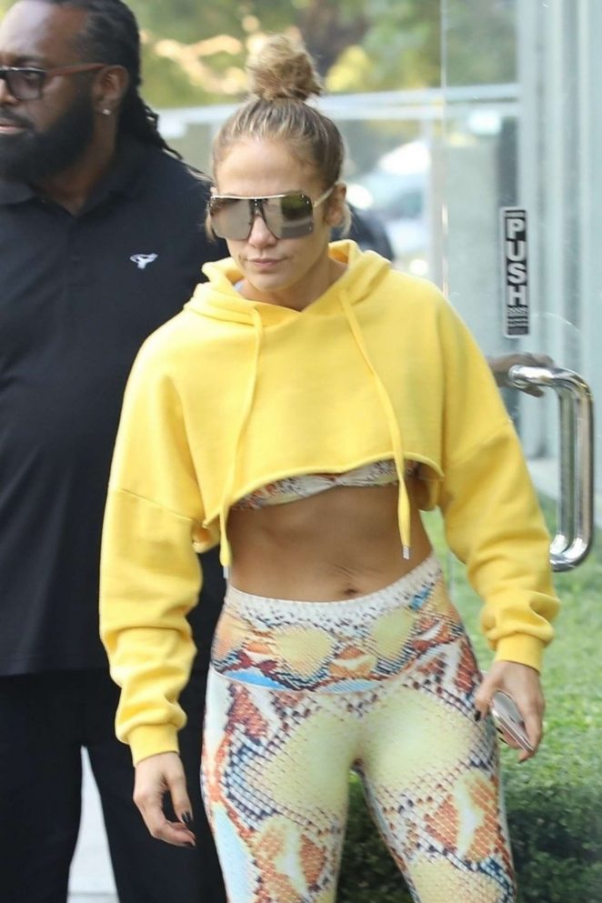 Jennifer Lopez - Heads for her morning workout in Westwood