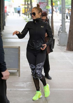 Jennifer Lopez - Heads to the gym in New York 