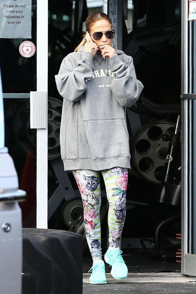 Jennifer Lopez in Floral Tights - Head to the gym in Miami
