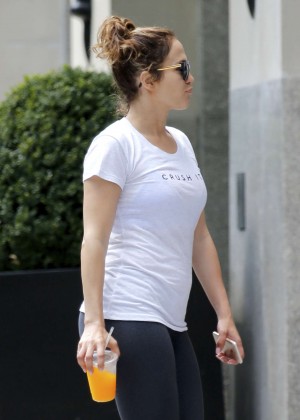 Jennifer Lopez – Leaving a gym in NYC – GotCeleb