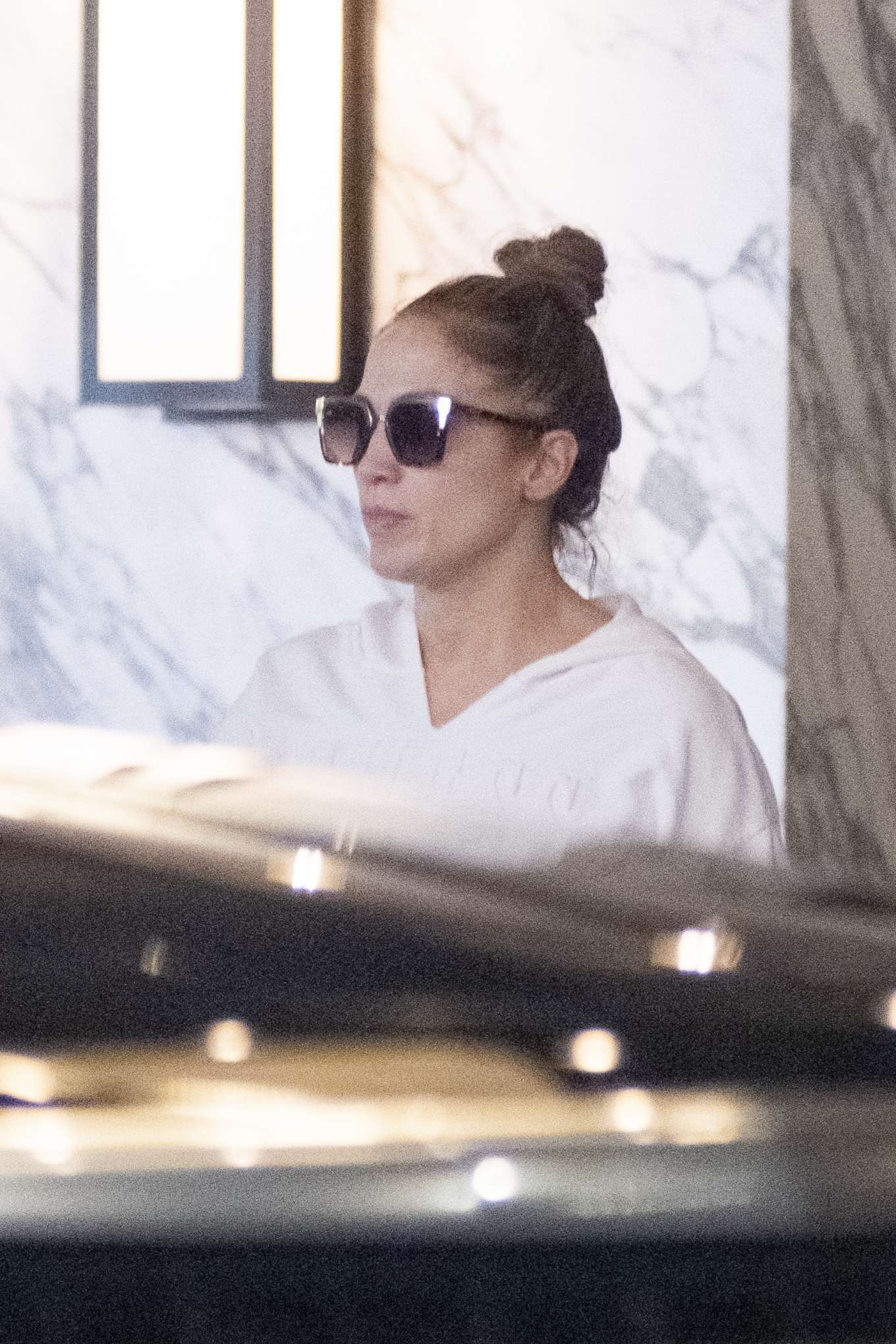 Jennifer Lopez â€“ Leaving the Four Seasons Hotel in Houston