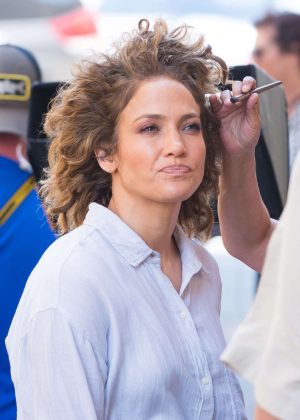 Jennifer Lopez - On Shades of Blue set in New York