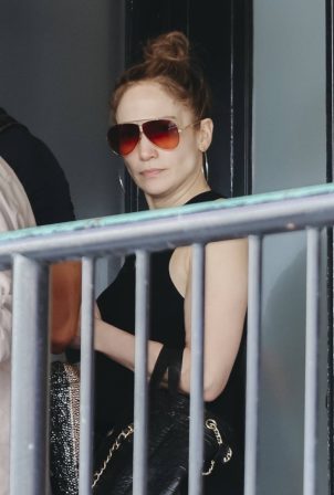 Jennifer Lopez - Photographed leaving the gym in Studio City