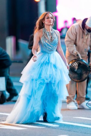Jennifer Lopez - Pictured before performance in Times Square on New Years Eve in NY