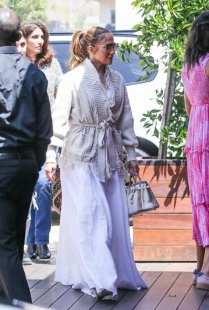 Jennifer Lopez - Seen at Soho House on Mother’s Day in Malibu