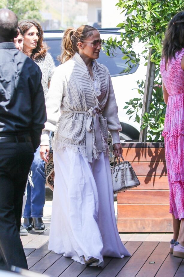 Jennifer Lopez - Seen at Soho House on Mother’s Day in Malibu