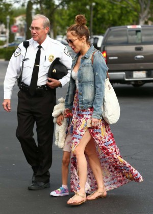 Jennifer Lopez in Long Skirt Shopping at Calabasas Commons