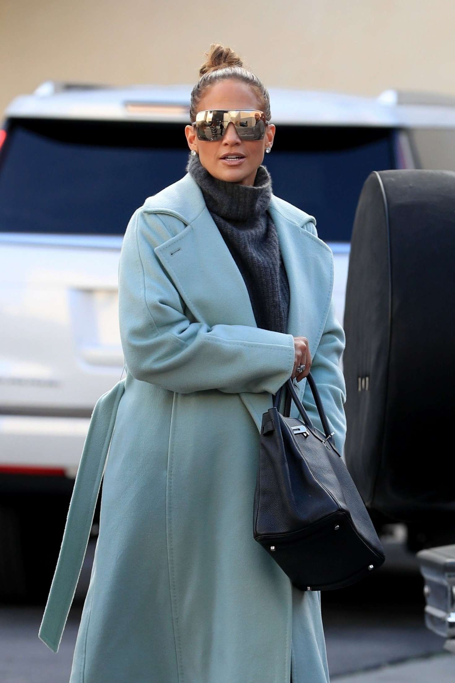 Jennifer Lopez: Shopping in Beverly Hills -05 | GotCeleb