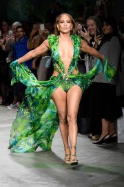Jennifer Lopez - Versace Runway Show SS 2020 at Milan Fashion Week