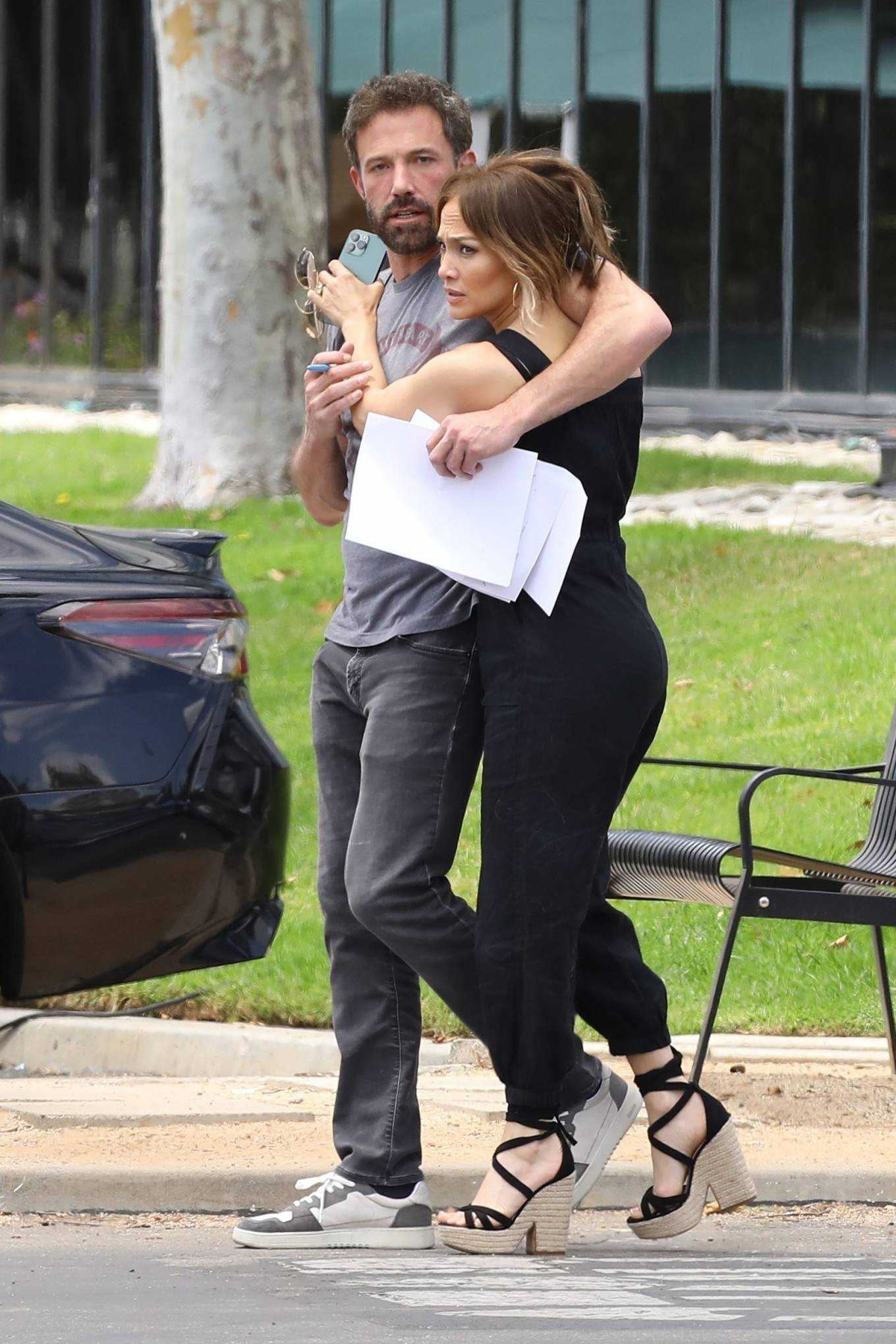 Jennifer Lopez 2022 : Jennifer Lopez – With fiance Ben Affleck at the set of a new project in Santa Monica-08