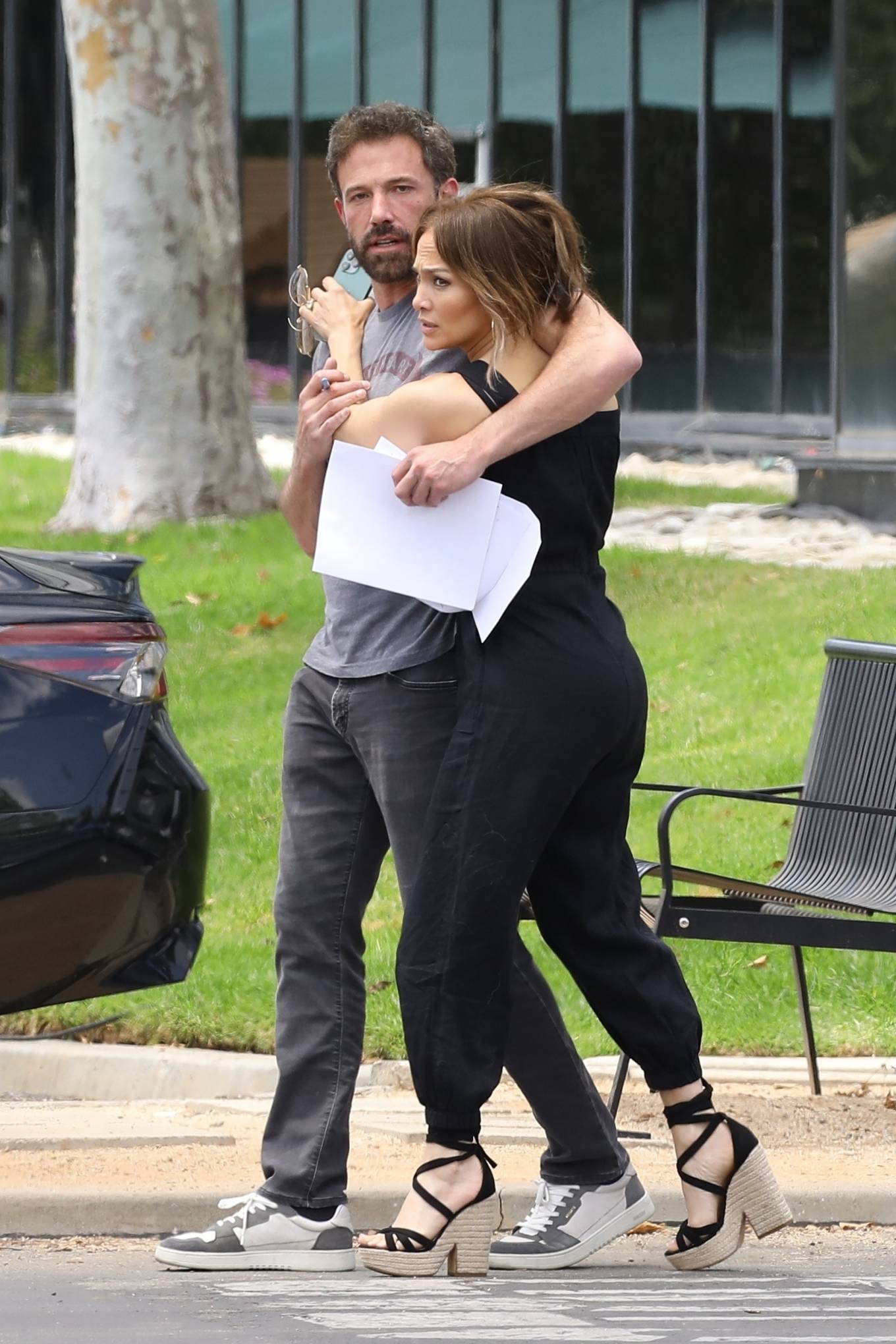 Jennifer Lopez 2022 : Jennifer Lopez – With fiance Ben Affleck at the set of a new project in Santa Monica-19
