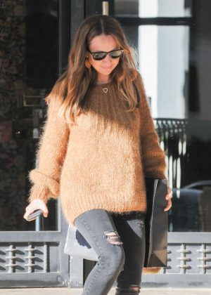 Jennifer Meyer - Shopping out in Beverly Hills