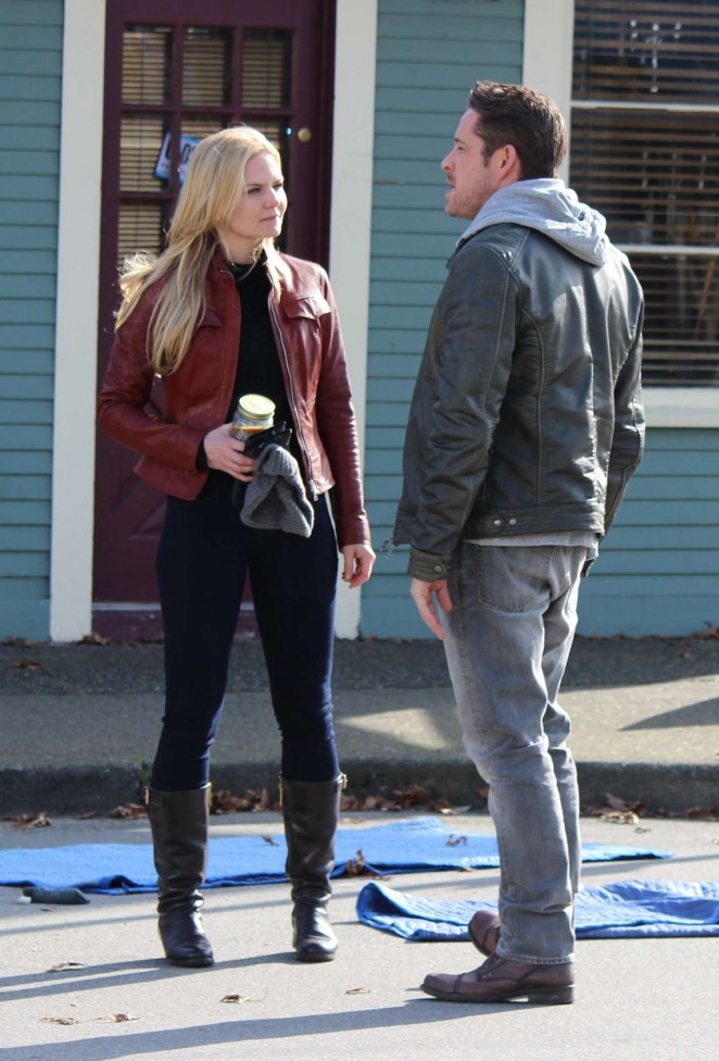Jennifer Morrison - Filming "Once Upon a Time" in Richmond