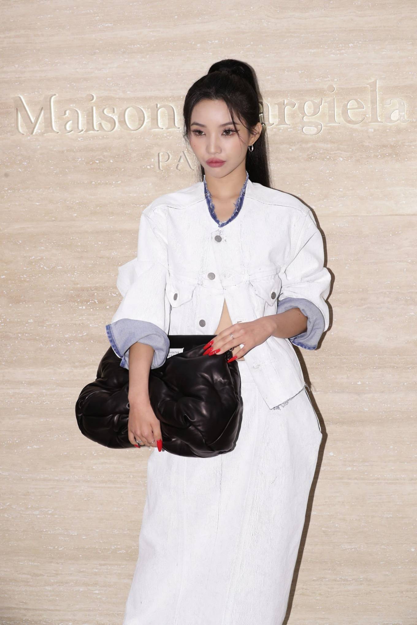 Jeon So-yeon 2022 : Jeon So-yeon – at Maison Margiela boutique reopening in Seoul-09