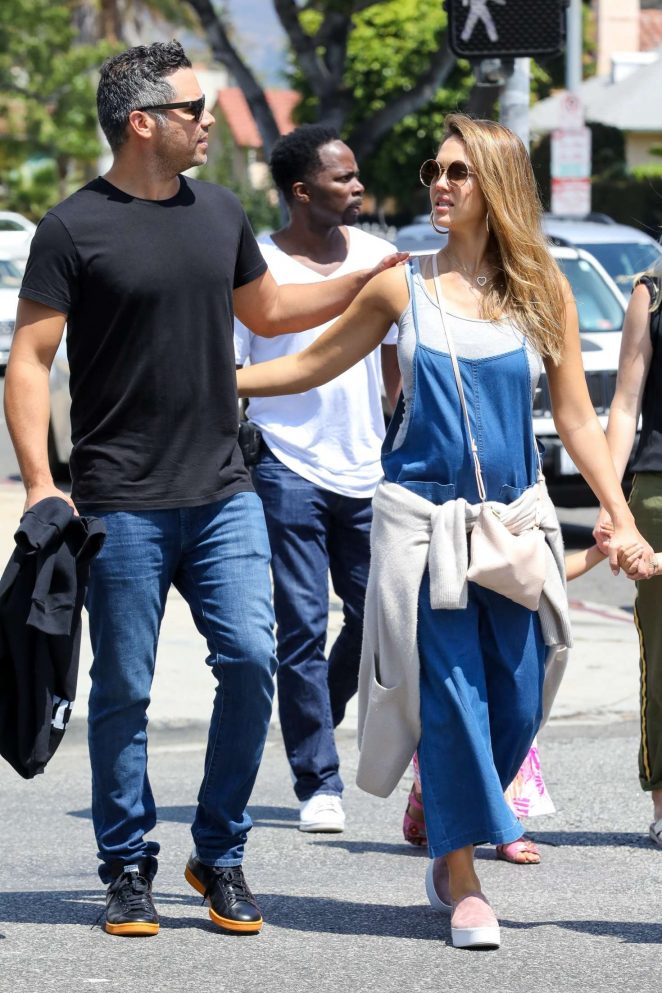 Jessica Alba and Cash Warren out in Los Angeles
