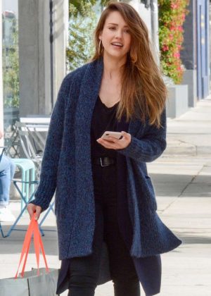 Jessica Alba at Starbucks in West Hollywood