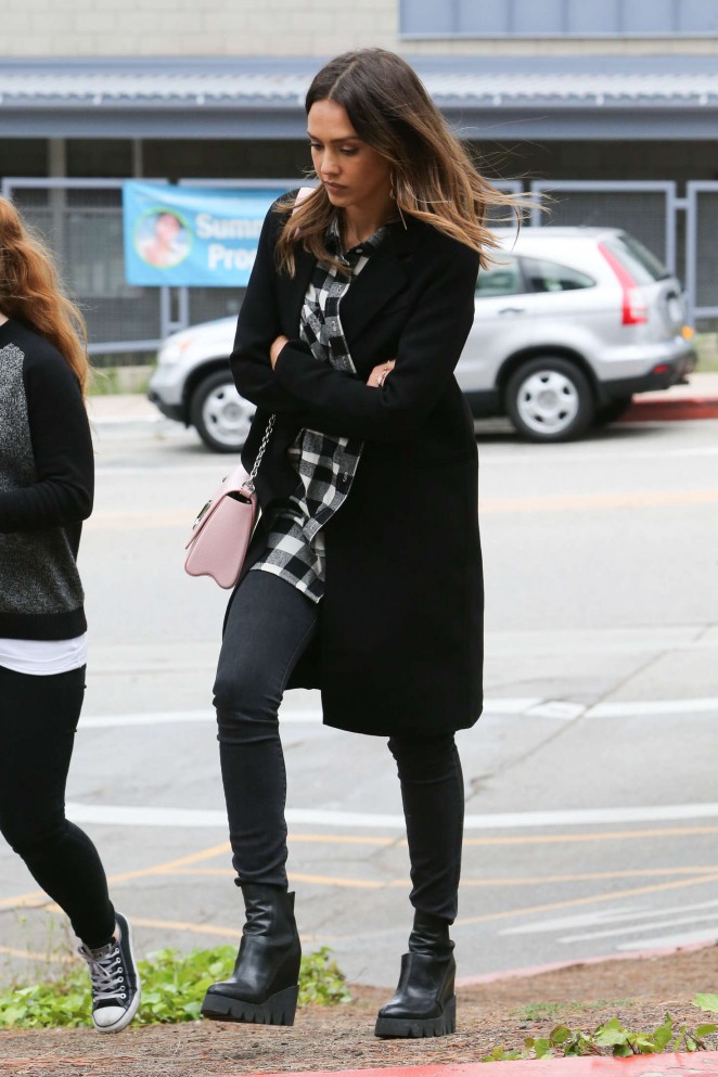 Jessica Alba out in Los Angeles