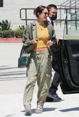Jessica Alba - Pictured at Century City Mall in Los Angeles
