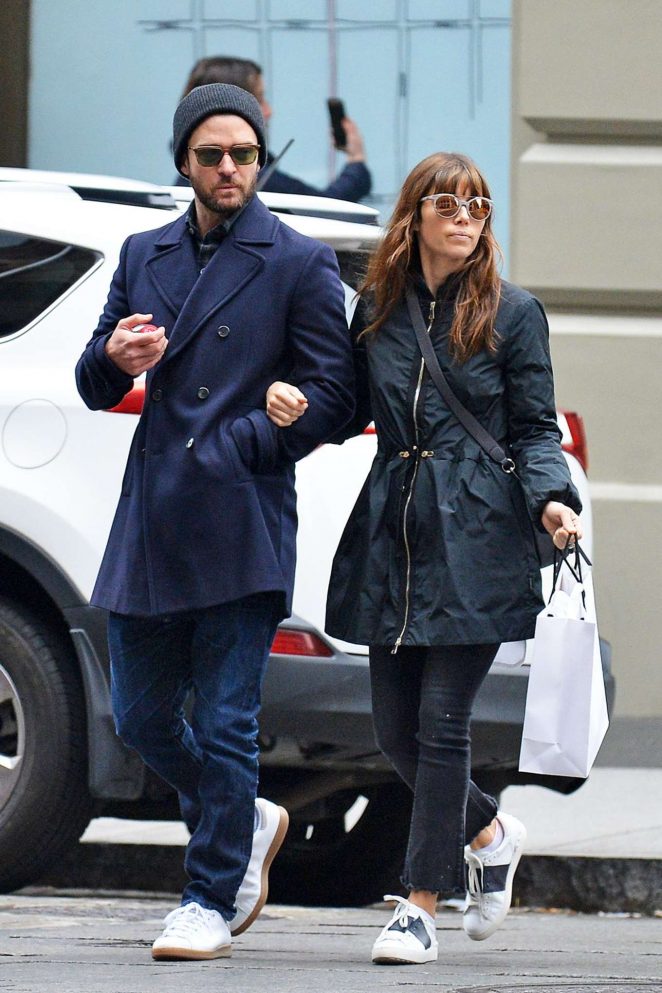 Jessica Biel and Justin Timberlake - Shopping in New York