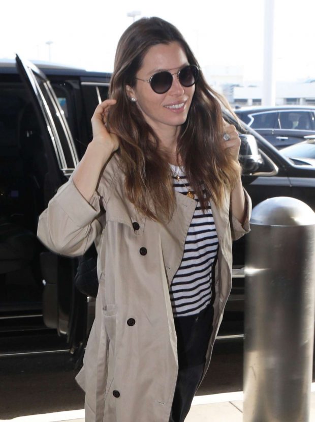 Jessica Biel - Arrives at LAX International Airport in LA