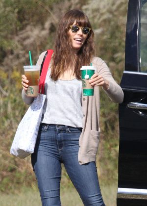 Jessica Biel - Arrives on the set of 'Shock And Awe' in New Orleans
