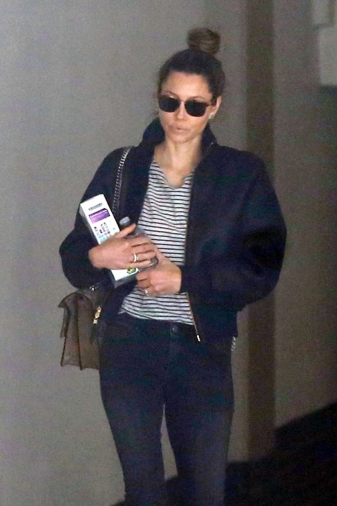 Jessica Biel in Black Tight Jeans - Out in Los Angeles