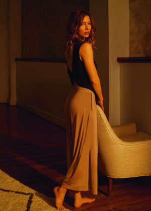 Jessica Biel – Posing for Gaiam Yoga Wear Collection