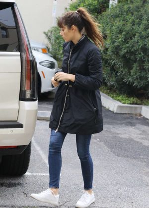 Jessica Biel - Shopping at The Right Start in Los Angeles