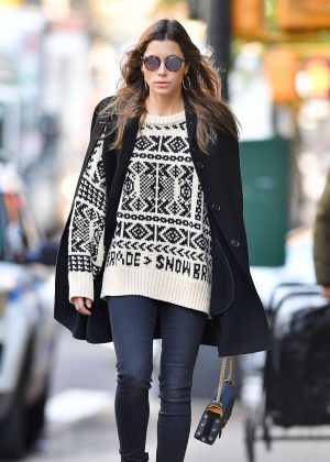 Jessica Biel - Wears a beige sweater in New York City
