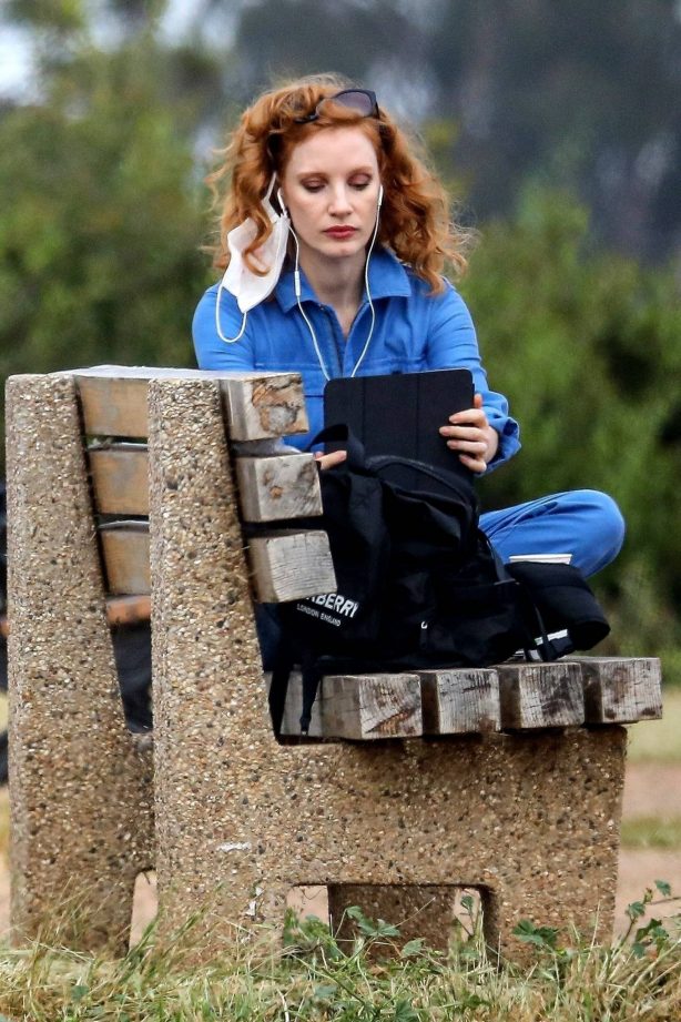 Jessica Chastain - On a bench overlooking the ocean in Pacific Palisades