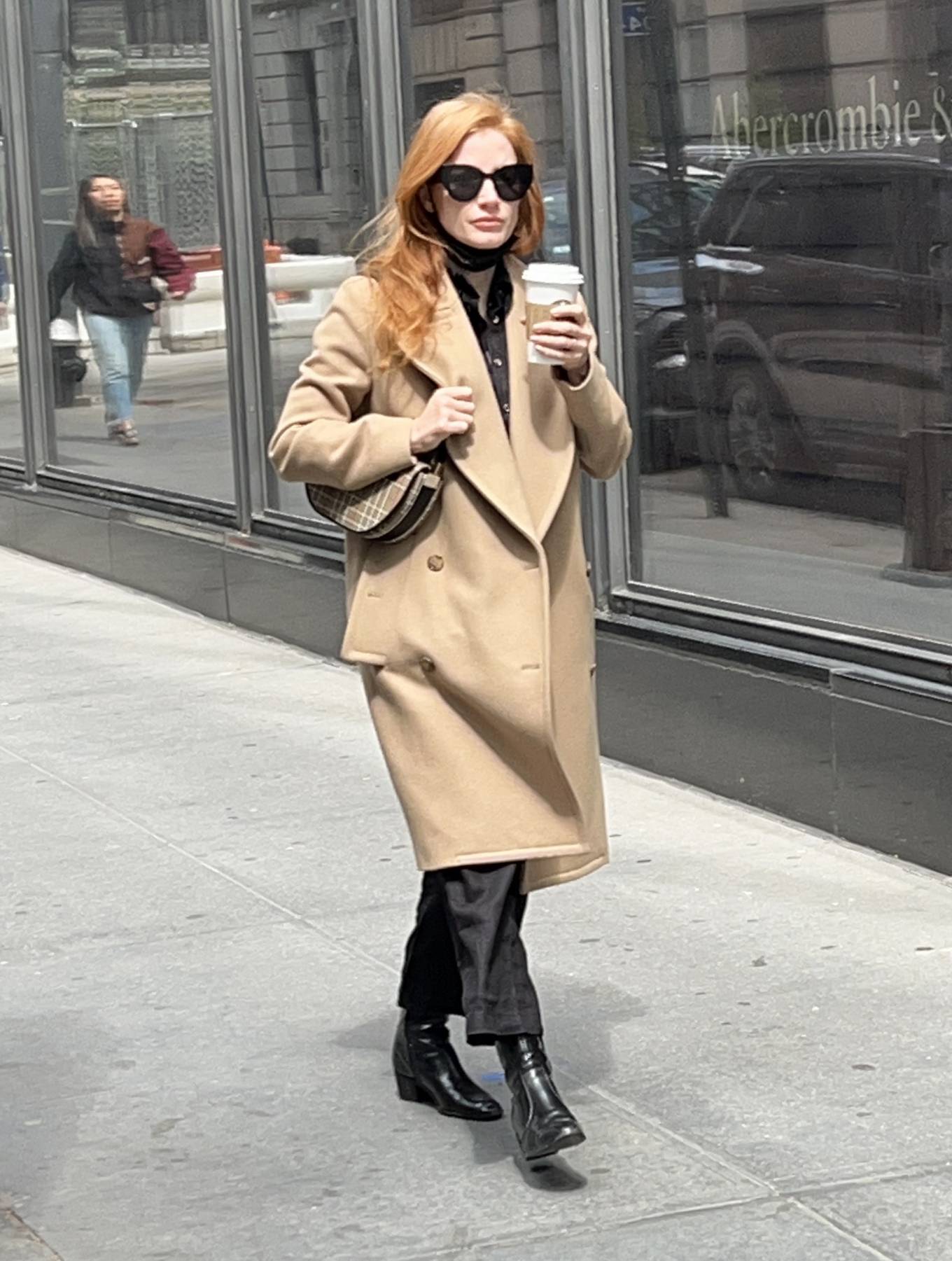 Jessica Chastain 2022 : Jessica Chastain – Shopping candids in New York-09