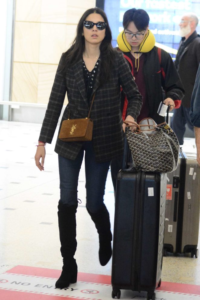 Jessica Gomes Arrives in Sydney